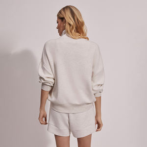 Venta al por mayor de las mujeres 1/2 Zip sudadera logotipo personalizado dobladillo ajustable cordón media cremallera pulóver de gran tamaño de talla grande de invierno de punto lavado - Product Image 3