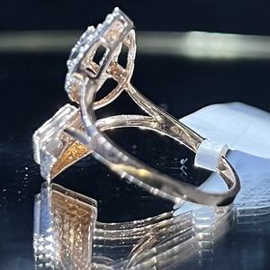 Bague de fiançailles de mariage élégante en or 14K 18K avec diamant naturel authentique certifié par un tiers, bijoux fins faits à la main pour elle - Product Image 3