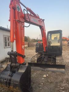 Excavadora de Orugas Usada Hitachi ZX70 Modelo 2023, 95% Nueva, Pocas Horas, con Motor y Componentes de Engranajes en Venta - Product Image 2