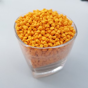 Masterbatch Amarillo de Alta Calidad para Moldeo por Inyección y Película Soplada, Certificado ISO9001, 25 kg/bolsa, Portador LLDPE - Product Image 1