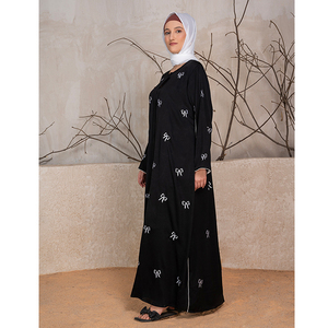 2025 nouveau Design vêtements islamiques OEM ODM noir islamique Abaya pour les femmes en gros broderie nœud papillon 100% Polyester tissu Abaya - Product Image 1
