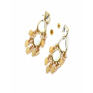 Ensemble de bijoux fins plaqués or de style bohème, avec des pierres jaunes et des Kundan Polki, orné de zircon, pour les occasions de fête - Product Image 4
