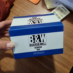 Vis pour cloison sèche Vis à gypse à tête phosphatée noire 3.5*25mm Vis pour plaque de plâtre à tête fraisée - Product Image 4