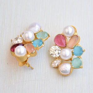 Boucles d'oreilles pendantes en laiton naturel, perle de qualité supérieure, pierre naturelle brute, finition en laiton satiné, design bohème chic, haute qualité, export - Product Image 4