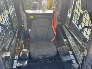 2024 333G Skid Steer Loader Crawler Type Chargeur frontal Eaton Cylindre hydraulique Boîte de vitesses Pompe Roulement Moteur Moteur PLC Gear Core - Product Image 2