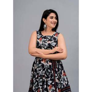 Robe longue asymétrique sans manches noire et grise en satin de luxe avec dentelle, coupe sirène, sans bretelles, taille XL, pour le printemps - Product Image 4