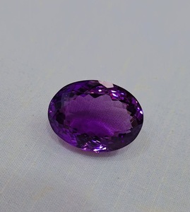 Fabricación de amatista púrpura de la mejor calidad para colgante Calidad AAA de piedra cortada de amatista 22 Cts - Product Image 2