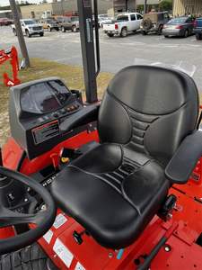 Retroexcavadora Kubota M62 con Motor de Gasolina Autopropulsado, Función de Remolque para Uso Agrícola y en Granjas, Mejor Precio Económico - Product Image 2