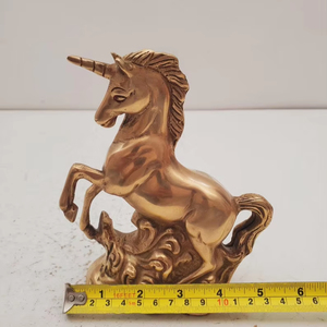 Figurine de licorne en laiton massif vintage, écologique, années 1960, MCM, statue personnalisée, presse-papier pour la décoration de la maison - Product Image 6