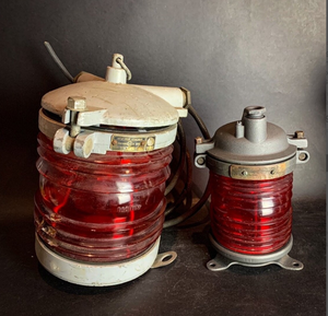 Lumière nautique de haute qualité. Lumière de bateau rouge marine. Décoration pour la maison ou le bar, lampe sur pied faite à la main de haute qualité, décoration intérieure - Product Image 1