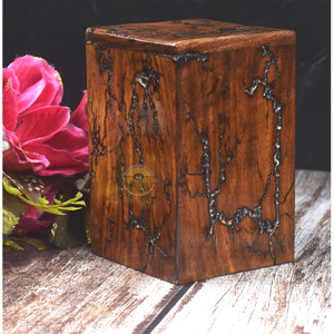 Urne funéraire faite à la main avec boîte Litchen Berg-superbe urne en bois-urne personnalisée pour cendres humaines et animales par AYAANS - Product Image 3