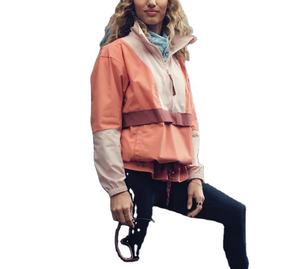 Chaquetas cómodas impermeables de poliéster liso con logotipo personalizado para mujer, chaqueta anorak de talla grande para mujer - Product Image 6