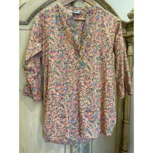 Chemise en mousseline Liberty Floral Meadow avec imprimé floral bois de santal - Product Image 1