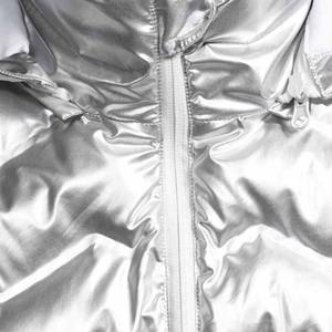 Veste bouffante coupe-vent extérieure pour les femmes avec finition brillante rembourrage à capuche épais pour la chaleur pendant la saison d'hiver - Product Image 6