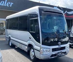 Toyota Coaster GDB70 4x4 2023 d'occasion en parfait état - Product Image 1