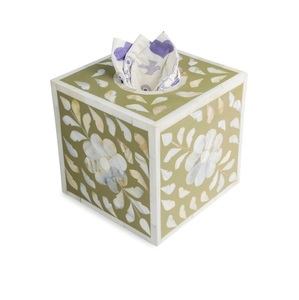 Caja de pañuelos de madera con incrustaciones de madreperla con tallado floral Caja de pañuelos de lujo con diseño de concha de madreperla blanca - Product Image 4