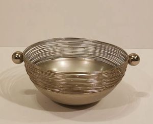 Bol de service en métal de conception filaire dorée, écologique, de qualité supérieure, pour les mariages et les réceptions d'hôtel élégantes - Product Image 5