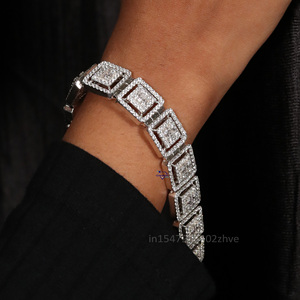 Pulsera deslumbrante para mujer con diseño de diamante de corte redondo y baguette labgrown para brillar en plata de ley 925 para un estilo exquisito - Product Image 3
