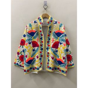 Veste réversible en coton The Poppy Garden, ivoire et motif fleurs sauvages, col montant, vêtement d'extérieur fini pour les saisons printemps et automne - Product Image 4