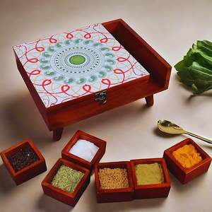 Caja de Especias de Madera Natural Ecológica con Diseños Florales Tradicionales, Grosor Ajustable, Apta para Lavavajillas, para el Hogar - Product Image 1