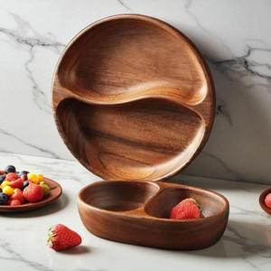 Plateau à nourriture en bois minimaliste très vendu pour servir des amuse-gueules ou des desserts et du fromage, disponible à un prix abordable - Product Image 2