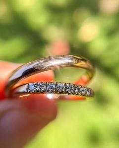 2มิลลิเมตรรอบตัด Moissanite ครึ่งนิรันดร์แต่งงานวงในกุหลาบทอง | Dainty ครบรอบเจ้าสาว STACKABLE เครื่องประดับที่ดี - Product Image 2