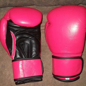 Gants de boxe en cuir de haute qualité, personnalisés avec logo, robustes, légers et respirants pour l'extérieur - Product Image 1