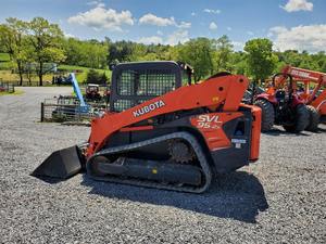 Minicargadora delantera usada 2023 Kubota 200 con capacidad de toneladas a la venta - Product Image 5