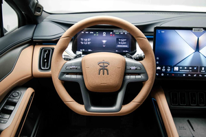 รถ SUV ไฟฟ้าเต็มรูปแบบ ปี 2025 สีเทา รุ่น Beyond Dream Song L ID EXL สภาพดีเยี่ยมเหมือนใหม่ ราคาคุ้มค่า พร้อมหลังคาซันรูฟแบบพาโนรามาและเบาะหนัง - Product Image 2