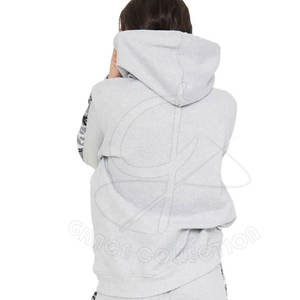 Chándal de ropa de calle brillante para mujer, cómodo, ajustado, diseño personalizable, respetuoso con el medio ambiente - Product Image 5