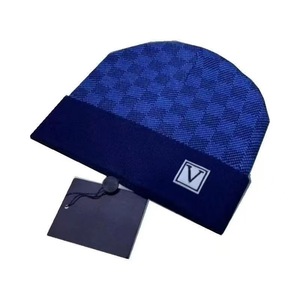 Gorro de Punto Cálido 2026 con Diseño Estampado, Gorro de Calavera con Borde Elegante <span class=keywords><strong>para</strong></span> Hombres, Mujeres y Unisex, <span class=keywords><strong>para</strong></span> Clima Frío - Product Image 3