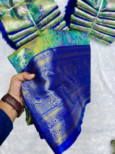 Saree Banarasi de créateur pour femmes de style pakistanais, vêtements ethniques occidentaux fantaisie pour les mariages et les fêtes, tissu de soie soyeux à bas prix - Product Image 6