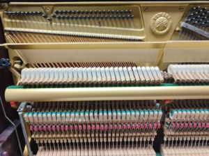 Japan Used Yamahas YU2 Burgundy Upright Piano Warm Tone Precisely Tuned Professional Choice Pure Tone <b>Comfortable</b> Touch - Product Image 4