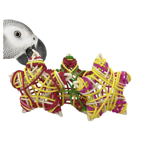 Colorido juguete de loro para mascotas de madera Natural guacamayo masticar campana colgante mascota pájaro loro jaula hamaca columpio hecho en Vietnam - Product Image 1