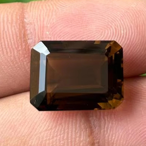 ควอตซ์สโมคกี้สีน้ำตาลธรรมชาติคุณภาพสูง ทรงบาแกตต์ ขัดเงา สำหรับทำเครื่องประดับ หินหลวม Sami Gems Hub SQ02 ขนาด 16x12x9 มม. - Product Image 3