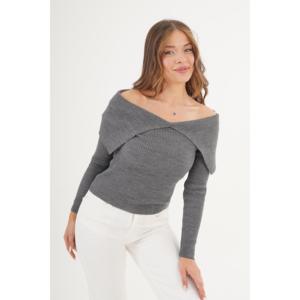 Pull en tricot anthracite pour femme avec col châle, disponible en gros - Product Image 2
