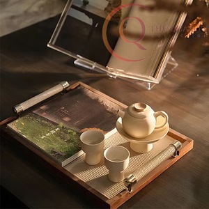 Bandeja de Madera para Servir Alimentos y Bebidas, Diseño Ligero y Duradero - Product Image 6