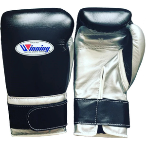 ถุงมือชกมวยหนังแท้สีดำเงินแบบมืออาชีพ พร้อมสายรัดข้อมือแบบเวลโคร สำหรับฝึกซ้อมและแข่งขัน เหมาะสำหรับผู้ชายและผู้หญิง - Product Image 1
