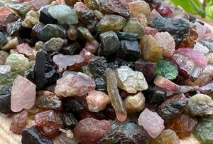 Gemmes naturelles de tourmaline multi taille semi-précieuse 4-10mm fabrication de bijoux de guérison pierres précieuses en vrac fournisseur indien prix de gros - Product Image 2