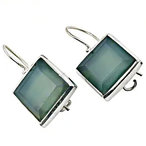 Boucles d'oreilles clous carrées en argent 925 avec calcédoine taille émeraude et topaze sertie clos, bijoux romantiques et tendance, cadeau idéal pour femme, fiançailles - Product Image 3