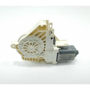 Moteur électrique de vitre arrière droite AUDI A1 Série (8XK) 8K0959811A (14>18) - Product Image 1