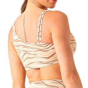 2025 nouvelles femmes grande taille Yoga sport soutiens-gorge avant Logo conception Simple haut soutien respirant séchage rapide vêtements actifs - Product Image 3