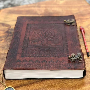 Journal en cuir extra large Arbre de vie en relief Journal d'écriture en cuir Carnet de croquis Cadeau d'amoureux de la nature - Product Image 3