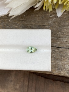 Chứng Nhận Sinh Học Tự Nhiên Màu Tourmaline Lê Cắt Đá 0.89 Carat Mắt Sạch Lỏng Đá Quý Chất Lượng Màu Sắc Tuyệt Vời Cho Đồ Trang Sức - Product Image 2