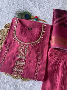 Traje Salwar de seda hecho a mano de diseñador con Dupatta para funciones de boda pakistaní Ropa india y pakistaní - Product Image 3