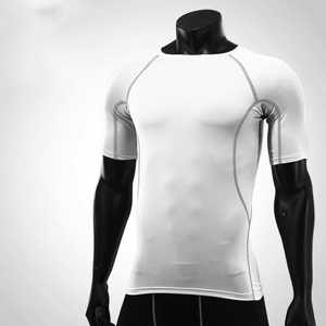 2025 hommes Compression course vêtements Polyester Spandex matériel O cou respirant caractéristique à manches courtes coupe ajustée Gym t-shirts - Product Image 5