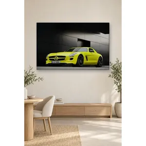 Impression sur toile de Fida avec une Mercedes SLS jaune néon devant une murale noire - Product Image 3