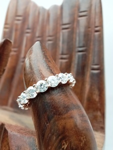 แหวนแต่งงานสำหรับผู้หญิงทำจากเพชรที่เจียระไนแบบกลมขนาด14K 18K ได้รับการรับรองจากร้าน VVS Lab - Product Image 5
