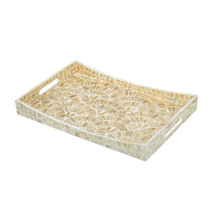 Bandeja para Servir Crema con Diseño de Hojas, Bandeja Rectangular Decorativa Hecha a Mano para Comedor y Sala de Estar - Product Image 1
