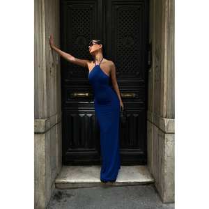 Vestido Maxi de Satén con Cuello Halter Transpirable y Diseño sin Espalda, Cintura Natural - Product Image 4